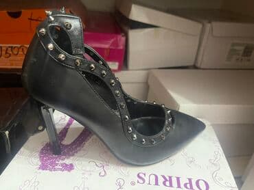 Киреге берилүүчү кийимдер: Продаю надевала пару раз отдам за 500 сом состояние хорошее — 2