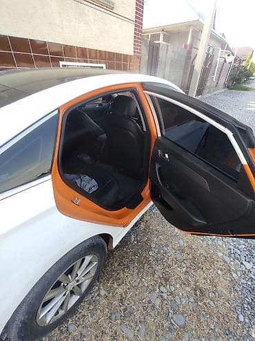 mini coper: Hyundai Sonata: 2019 г., 2 л, Автомат, Газ, Седан — 8