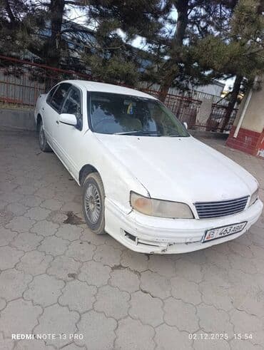 продаю авто в рассрочку без банк: Легковой седан белого цвета с правым рулем. Кузов: - 4 двери — 1