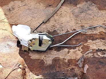 Унаа тетиктери: Эшик кулпусу Mitsubishi 2004 г., Колдонулган, Оригинал, Жапония — 2