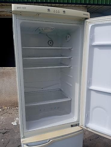 mini refrigerator: Холодильник Samsung, Двухкамерный — 4