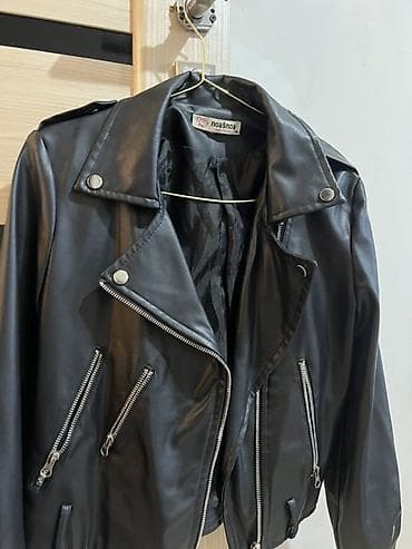 черная шорта кожа: Косуха женская из экокожи, черная Покупали в турции,ни разу носили — 1