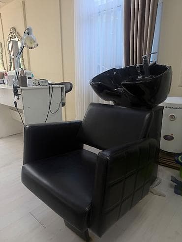 оборудование для бизнес: Продаются ресепшен(5000с), мойка(7000с), люстра 3шт(по2000с),бра 4шт — 2