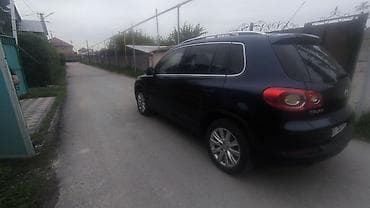 катафоты: Volkswagen Tiguan: 2011 г., 2 л, Автомат, Бензин, Кроссовер — 4