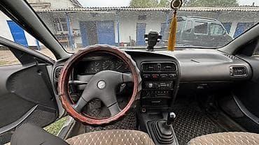 дубул кабина: Nissan Primera: 1992 г., 2 л, Механика, Бензин, Универсал — 7