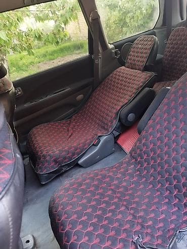 форд гэлакси: Mitsubishi Space Wagon: 2001 г., 2.4 л, Ручные, Бензин, Минивэн — 10