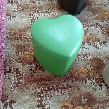 Комнатные растения: Пуфы «Сердце» — компактные мягкие сиденья оригинальной формы.за 1 шт — 2