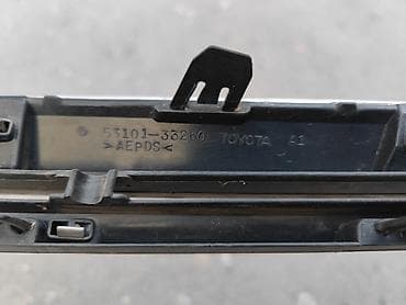 jac refine: Решетка радиатора Toyota 2010 г., Б/у, Оригинал — 6