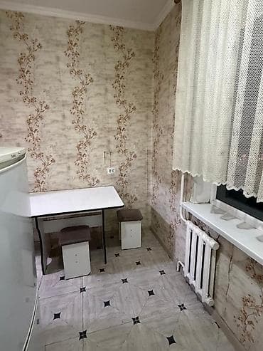 900: 1 комната, 35 м², 105 серия, 4 этаж, Евроремонт — 7