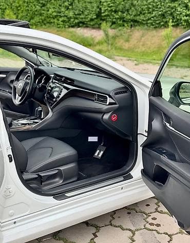 Toyota Camry: 2018 г., 2.5 л, Автомат, Бензин, Седан — 9