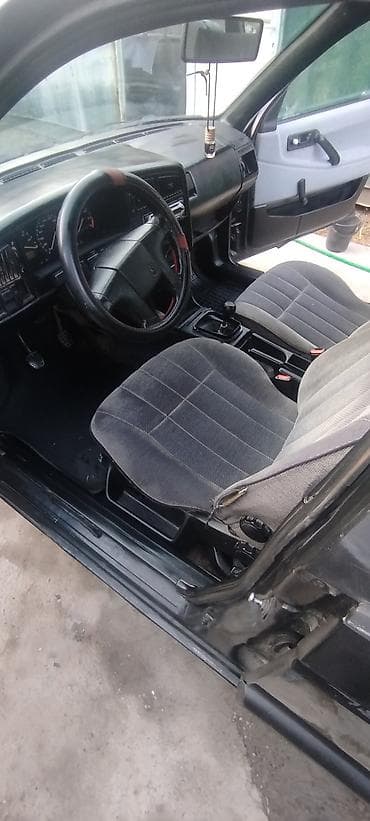пасад машины: Volkswagen Passat Variant: 1991 г., 1.8 л, Механика, Бензин, Универсал — 6