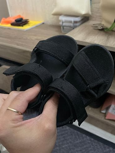 Детская обувь: Детские сандали под zara заказывала с Китая маломерят. на пол — 1