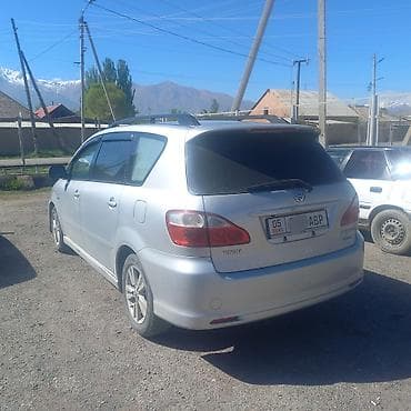 Унаа сатуу: Toyota Avensis Verso: 2005 г., 2 л, Автомат, Бензин, Вэн/Минивэн — 3