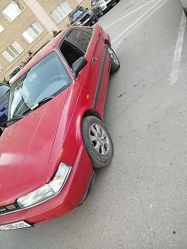 dodge intrepid: Mazda 626: 1989 г., 2.2 л, Автомат, Бензин, Седан — 4