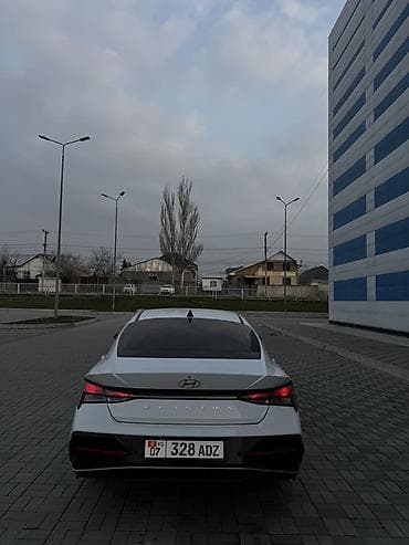 Продажа авто: Hyundai Elantra: 2024 г., 1.5 л, Вариатор, Бензин, Седан — 7