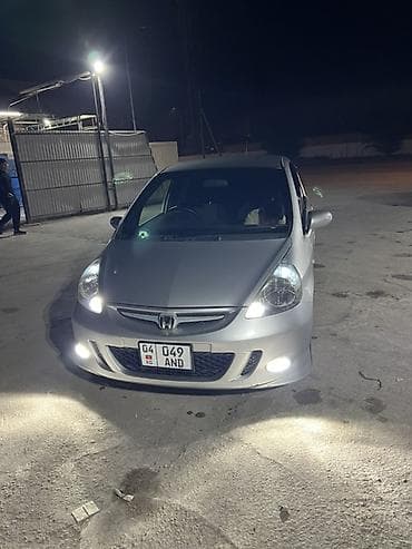 Honda Fit: 2003 г., 1.5 л, Автомат, Хэтчбэк