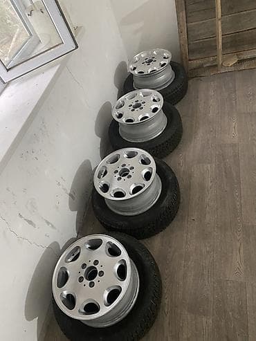 рещетка радиатора: Литые Диски R 15 Mercedes-Benz, Комплект, отверстий - 4, Б/у — 1