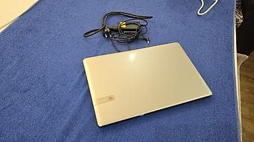 chrom: Packard Bell EasyNote (15.6") - Экран 15.6", широкоформатный, матрица — 9