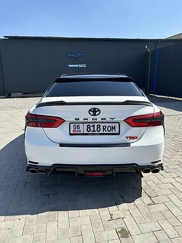 Toyota Camry: 2018 г., 2.5 л, Автомат, Бензин, Седан — 2