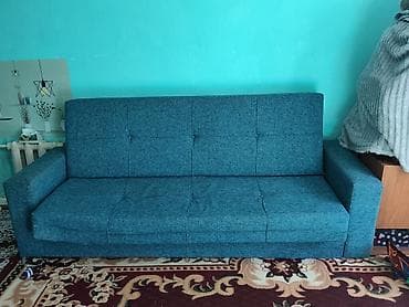 Прямые диваны: Прямой диван, Б/у — 1