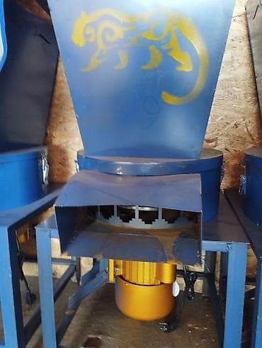 Кийимге кам көрүү: Дробилка 220 вольт. 3000 аборот алюминь 20 000 простой барабанный 23 — 3