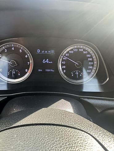 соната сары: Hyundai Sonata: 2019 г., 2 л, Автомат, Газ, Седан — 2
