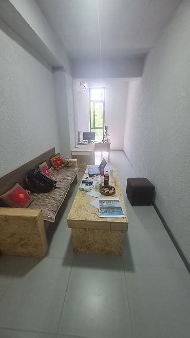 колонки для кафе: Аренда офисов, 20 м², В бизнес центре — 1