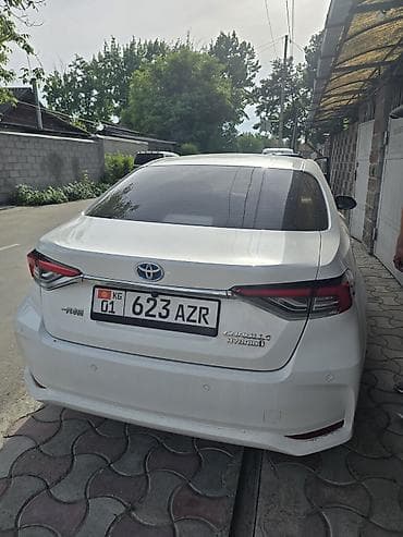 тойота королла 2022: Toyota Corolla: 2022 г., 1.8 л, Вариатор, Гибрид, Седан — 3