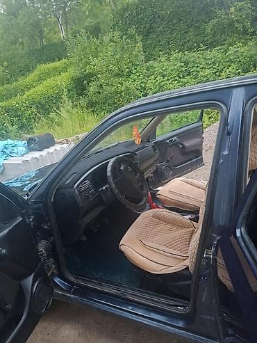 продажа сидений для авто: Volkswagen Vento: 1995 г., 1.8 л, Механика, Бензин, Седан — 3