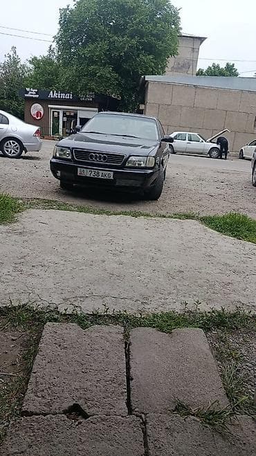 Audi A6: 1995 г., 2 л, Механика, Бензин