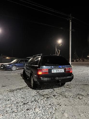 бар авто: Volkswagen Passat Variant: 1994 г., 2 л, Кол менен иштөөчү, Бензин, Универсал — 2