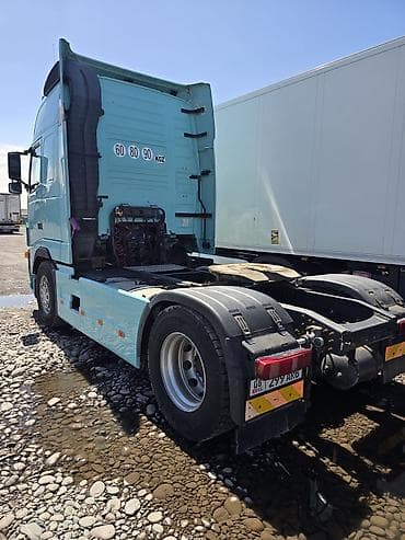 борта на полуприцеп: Тягач, Volvo, 2006 г. — 3