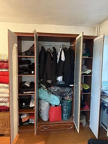 сервант старый: Шифоньер, шкаф для одежды, Б/у, Прямой, ЛДСП — 2