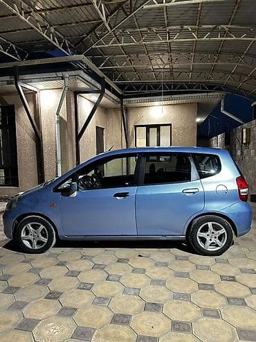 wolkswagen passat: Honda Fit: 2004 г., Бензин, Хэтчбэк — 2