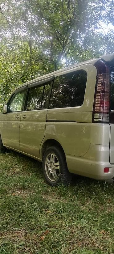 Транспорт: Honda Stepwgn: 2005 г., 0.2 л, Автомат, Бензин, Минивэн — 4