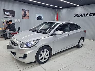 Hyundai Accent: 2012 г., 1.4 л, Механика, Бензин, Седан