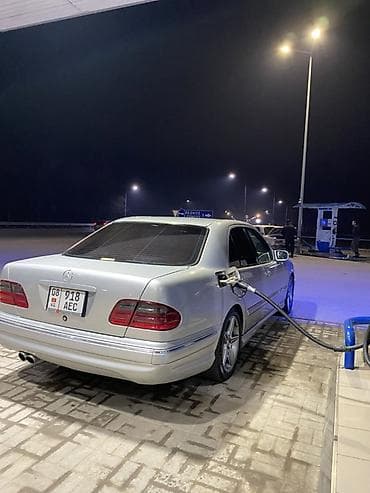 sprinter 516: Mercedes-Benz E-Class: 2001 г., 3.2 л, Автомат, Бензин, Седан — 4