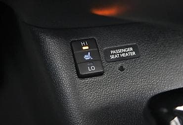 Продажа авто: Toyota Prius: 2017 г., 1.8 л, Автомат, Гибрид, Хэтчбэк — 3