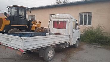 volvo 6x2: Mercedes-Benz 220: 1991 г., 0.3 л, Механика, Дизель, Пикап — 2