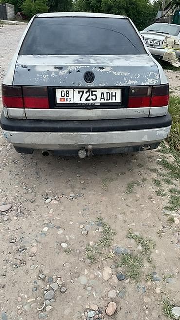 bmv e32: Volkswagen Vento: 1992 г., Бензин, Седан — 2