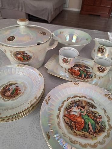 фарфоровая: Продаю настоящий Немецкий сервиз Мадонна СССР в хорошем состоянии — 1