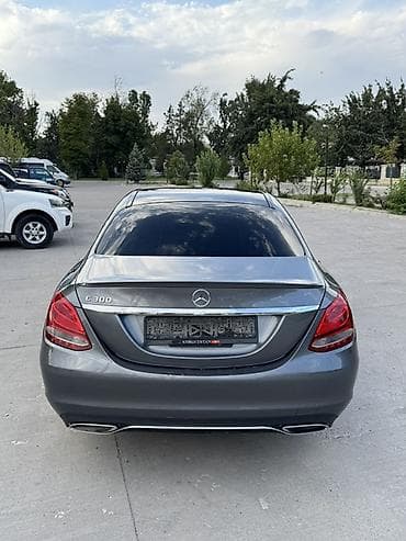 Транспорт: Mercedes-Benz C-Class: 2018 г., 2 л, Автомат, Бензин, Седан — 2