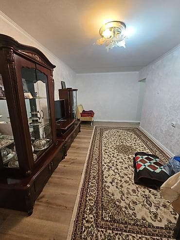 2 бөлмө, Жарым -жартылай эмереги бар