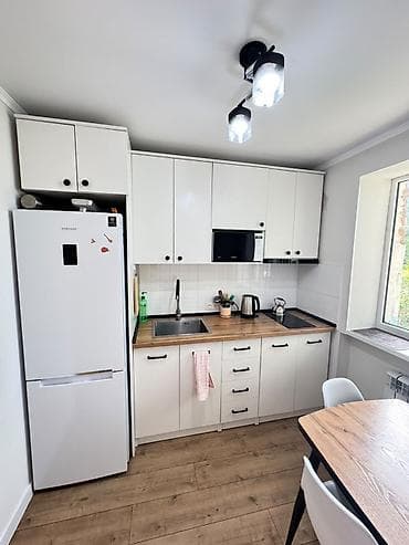 прописка в квартире: 3 комнаты, 68 м², 4 этаж — 2