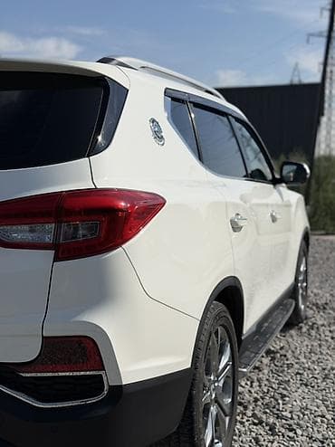 Продажа авто: Ssangyong Rexton: 2019 г., Автомат, Дизель, Внедорожник — 4