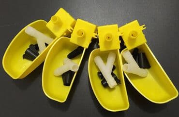 сельскохозяйственные животные продажа: Кормушки и Поилки Оптом и в Розницу для Кур и других Птиц . В нашем — 8