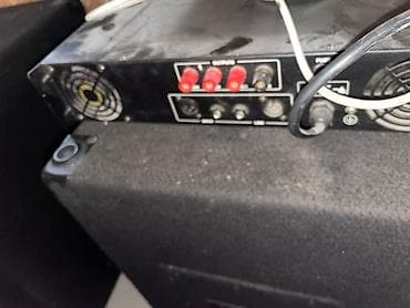 авто пуск: Уселитель и 2 шт колонок все рабочее срочная цена за комплект — 1