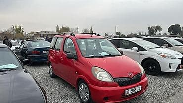 Toyota Yaris Verso: 2000 г., 1.5 л, Механика, Бензин, Минивэн
