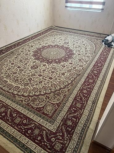 большие часы на стену: Ковер напольный, классический восточный орнамент. - Размер — 3