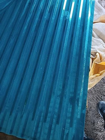 Профилированные листы из поликарбоната - Материал: монолитный